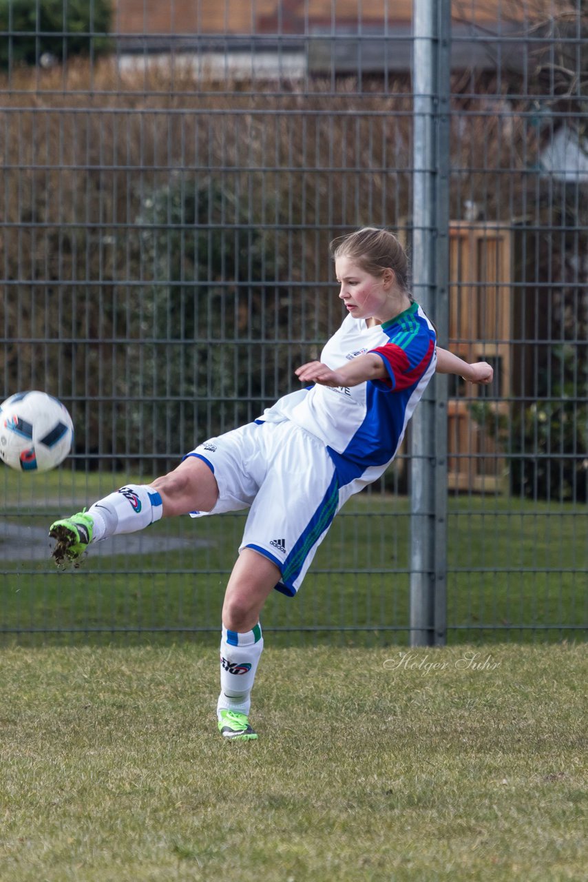 Bild 183 - wBJ SG Weststeinburg/Beidenfleth - SV Henstedt Ulzburg : Ergebnis: 0:4